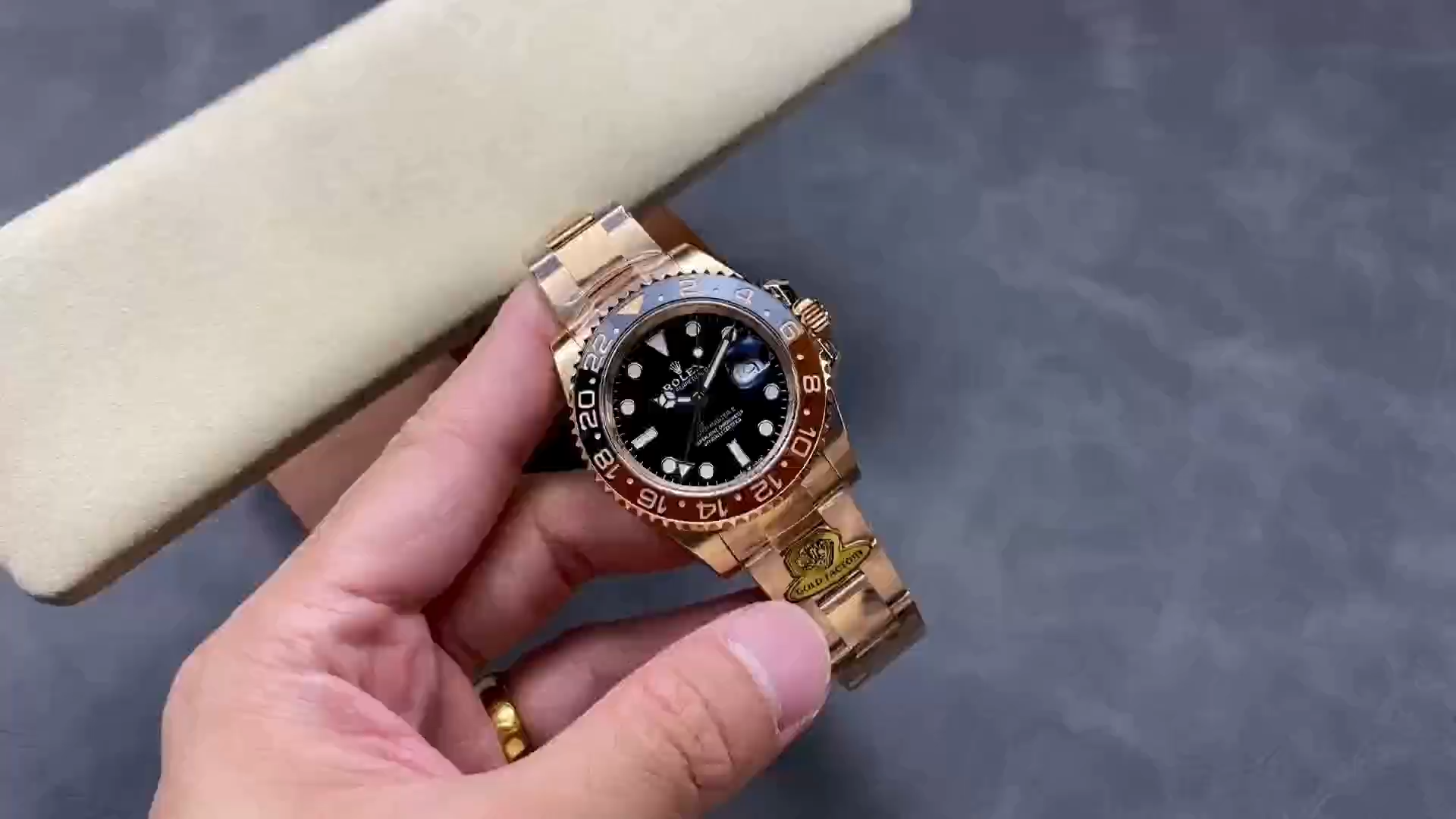 Rolex GMT-Master II 126715CHNR Black Dial Everose case 40MM Mens Replica Watch