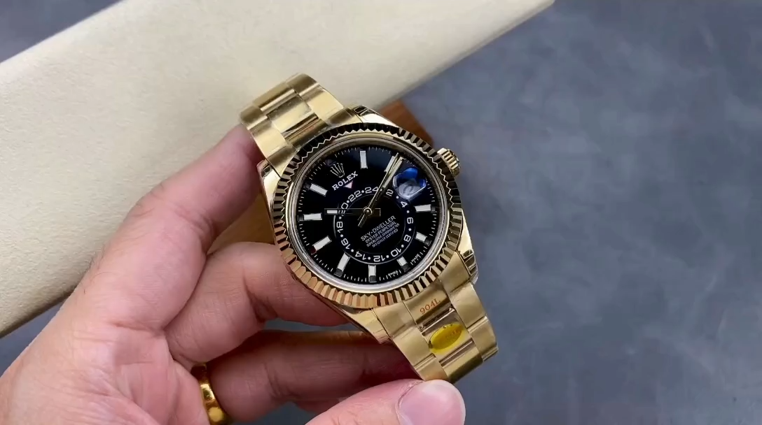 Rolex Sky Dweller Yellow Gold Black Dial Oyster M336938 0002 Men's Replica Watch