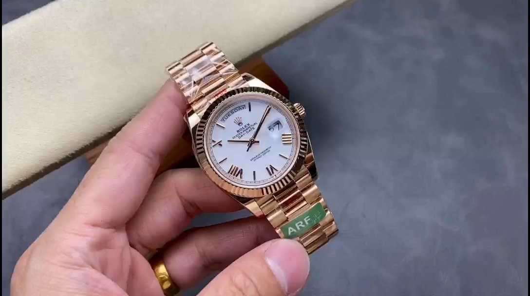 Rolex Day-Date 228235 White Roman Numeral Dial Fluted Bezel 40mm Mens Replica Watch