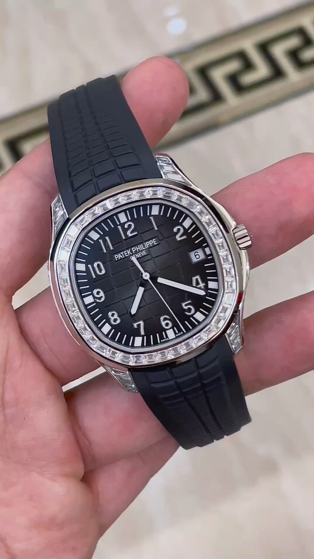 Patek Philippe Aquanaut 5167 300G 010 Black & Green & Brown 40mm