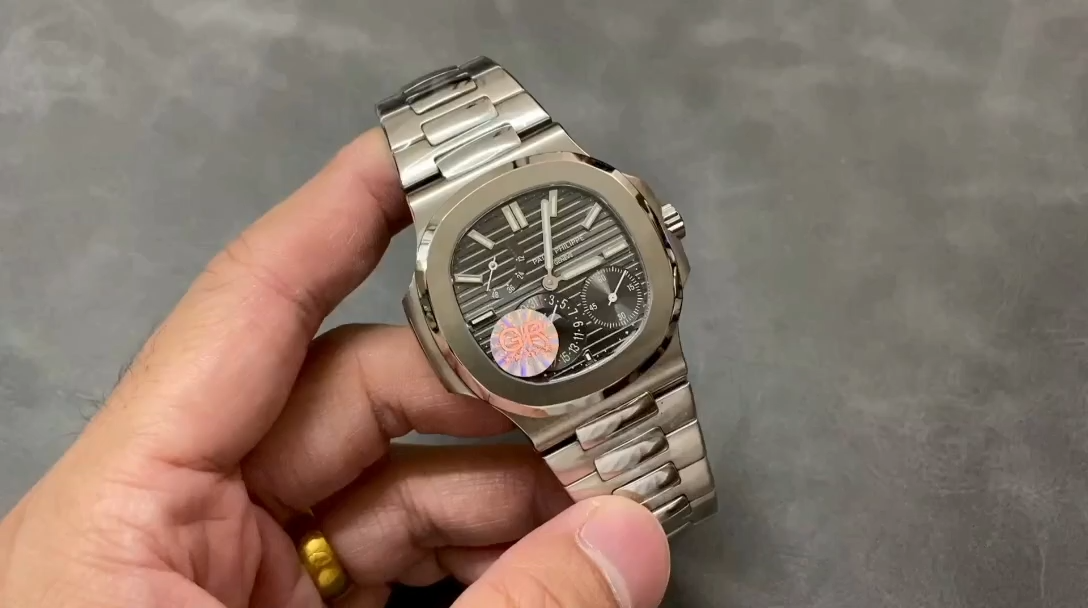 Patek Philippe Nautilus Moon Phase Stainless Steel 5712 1A 001 40mm