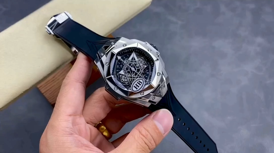 418.NX.1107.RX.MXM19 Hublot Big Bang Unico Sang Blue II