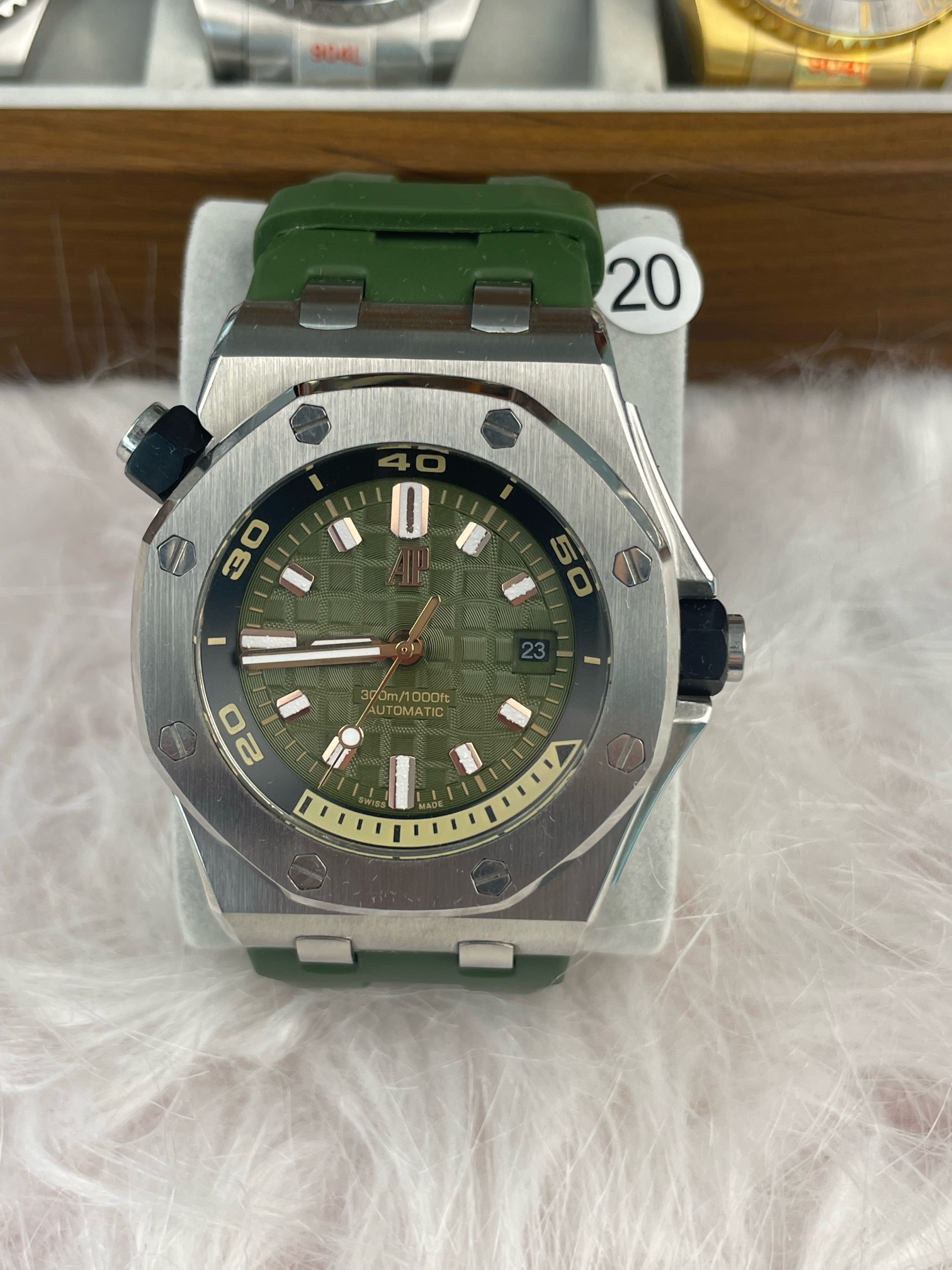 LIVE Room Clone Watch NO.20