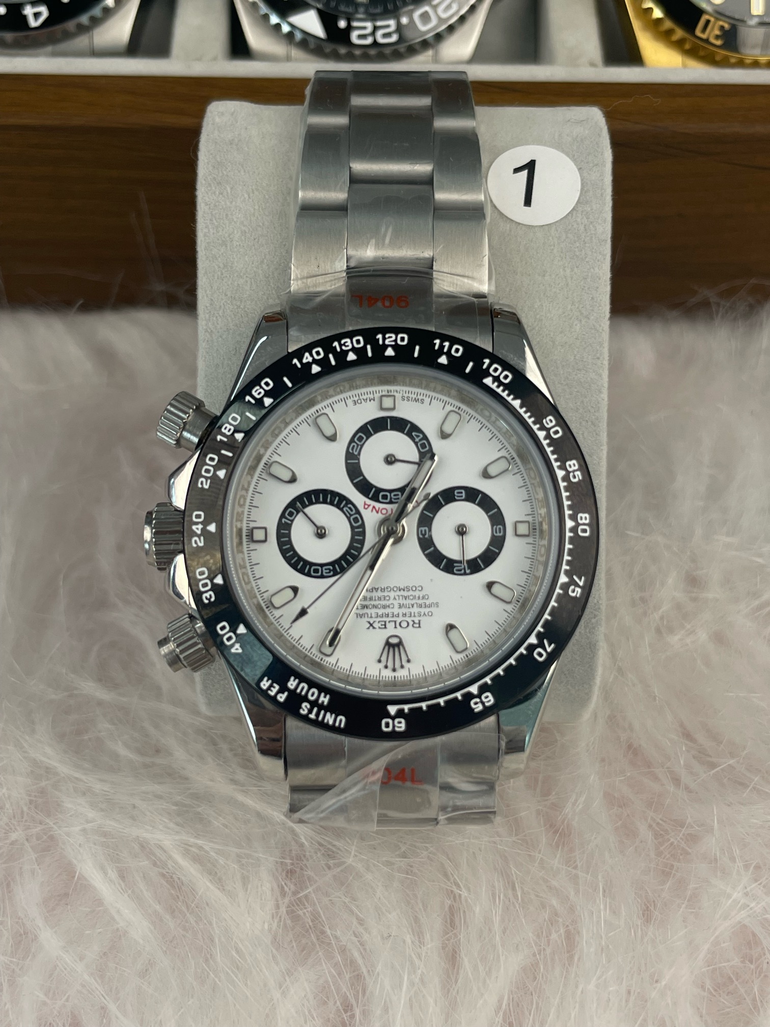 LIVE Room Clone Watch NO.1
