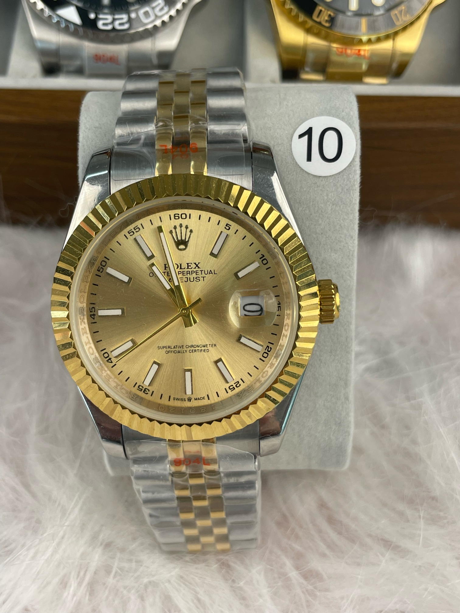 LIVE Room Clone Watch NO.10